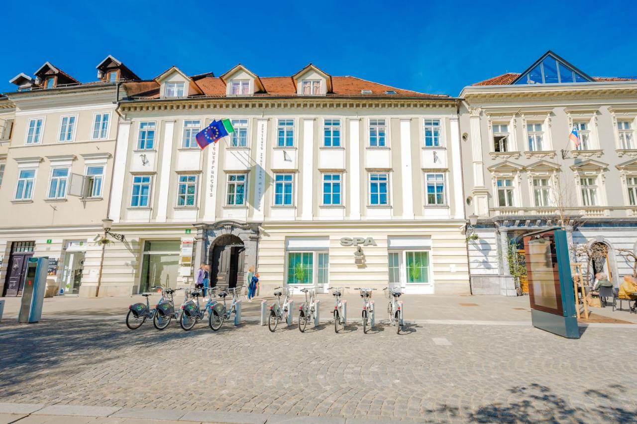 Hostel Hospitality House - H H H Ljubljana Exterior photo