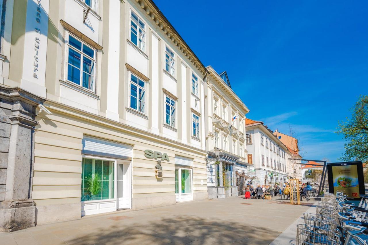 Hostel Hospitality House - H H H Ljubljana Exterior photo